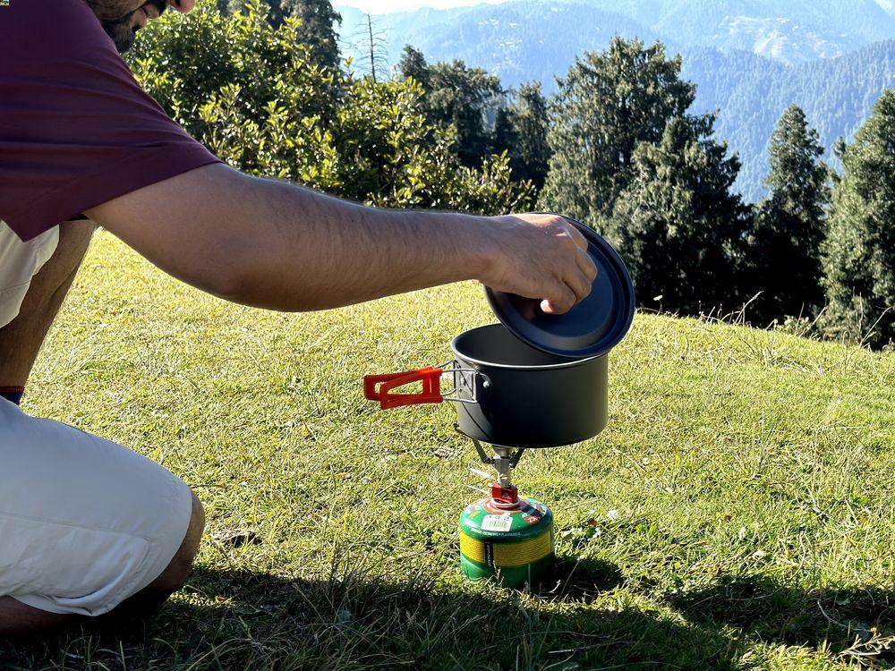 testing cooking performance of pots while camping