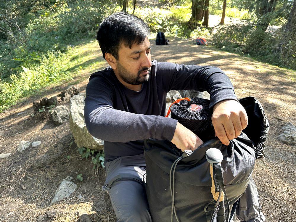 Osprey Rook 65 Hiking Pack (Organizing hiking gear inside pack)
